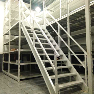 Estante de múltiples niveles con sistema de entresuelo con soporte para rack de servicio liviano para almacén
